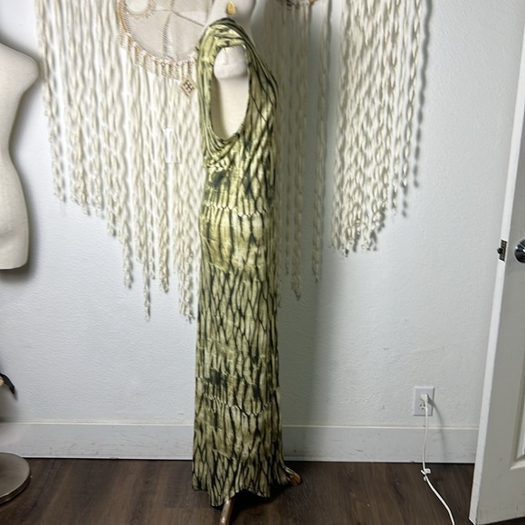 Haute Hippie NWT Green Cap Sleeve Maxi Dress in Green and Cream V-Neckline M - Picture 5 of 11